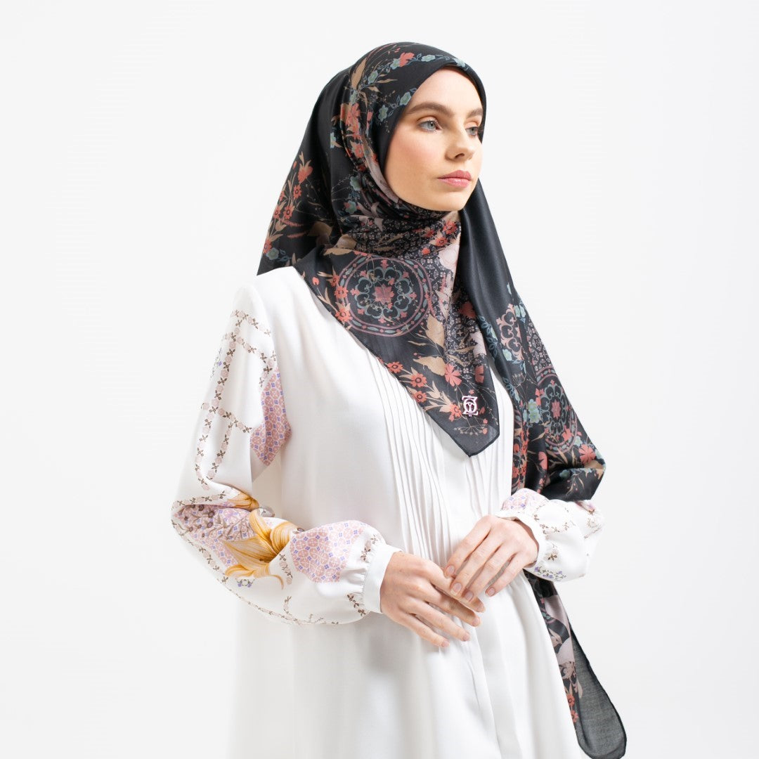 Zoya OVALIA Scarf - Kerudung Hijab Segiempat Motif With Box - Bahan Soft Voal - Ukuran 115x115