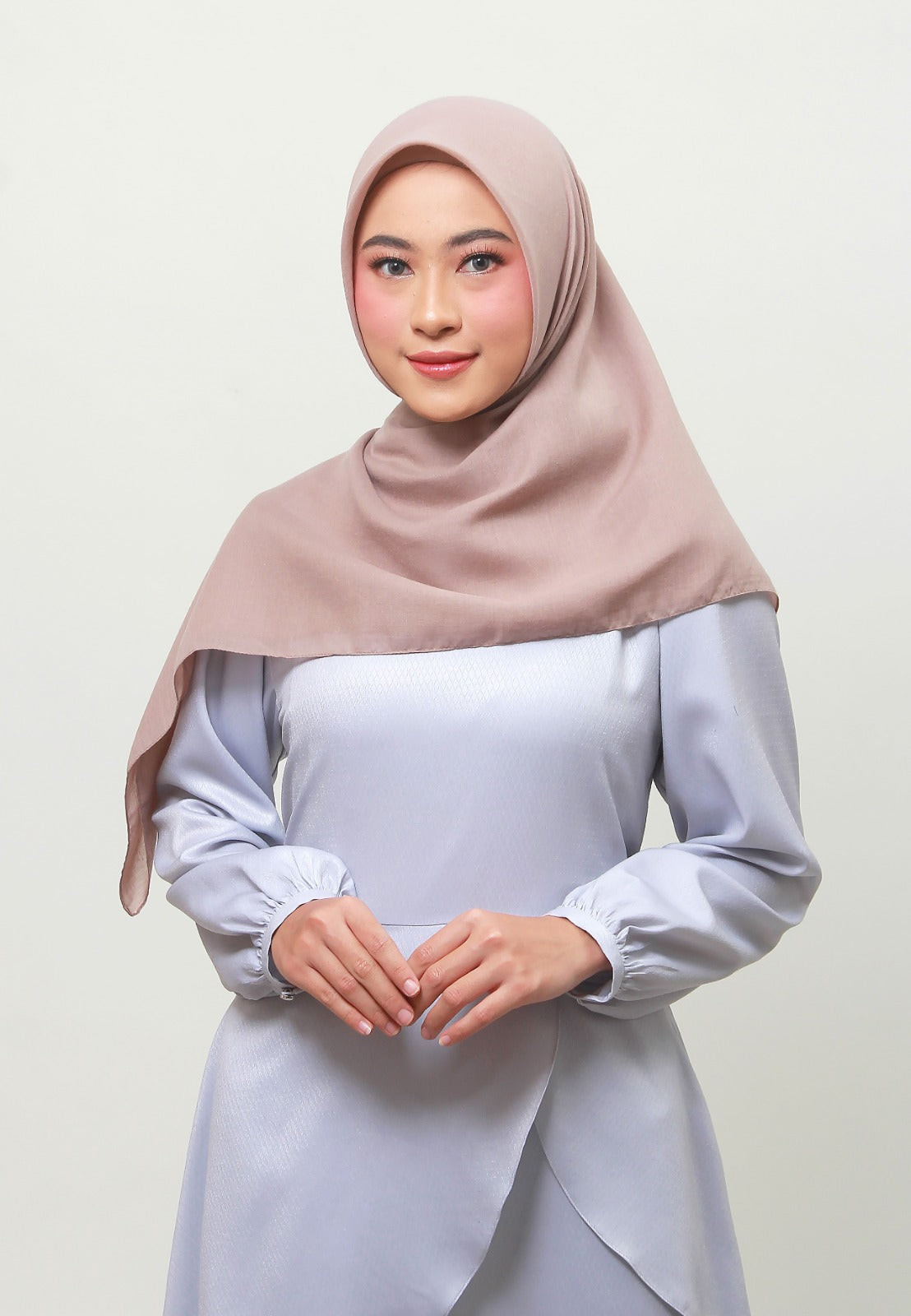 Zoya BENAZIR PLAIN Scarf - Kerudung Hijab Segiempat Polos With Pouch - Bahan Voal Saudi