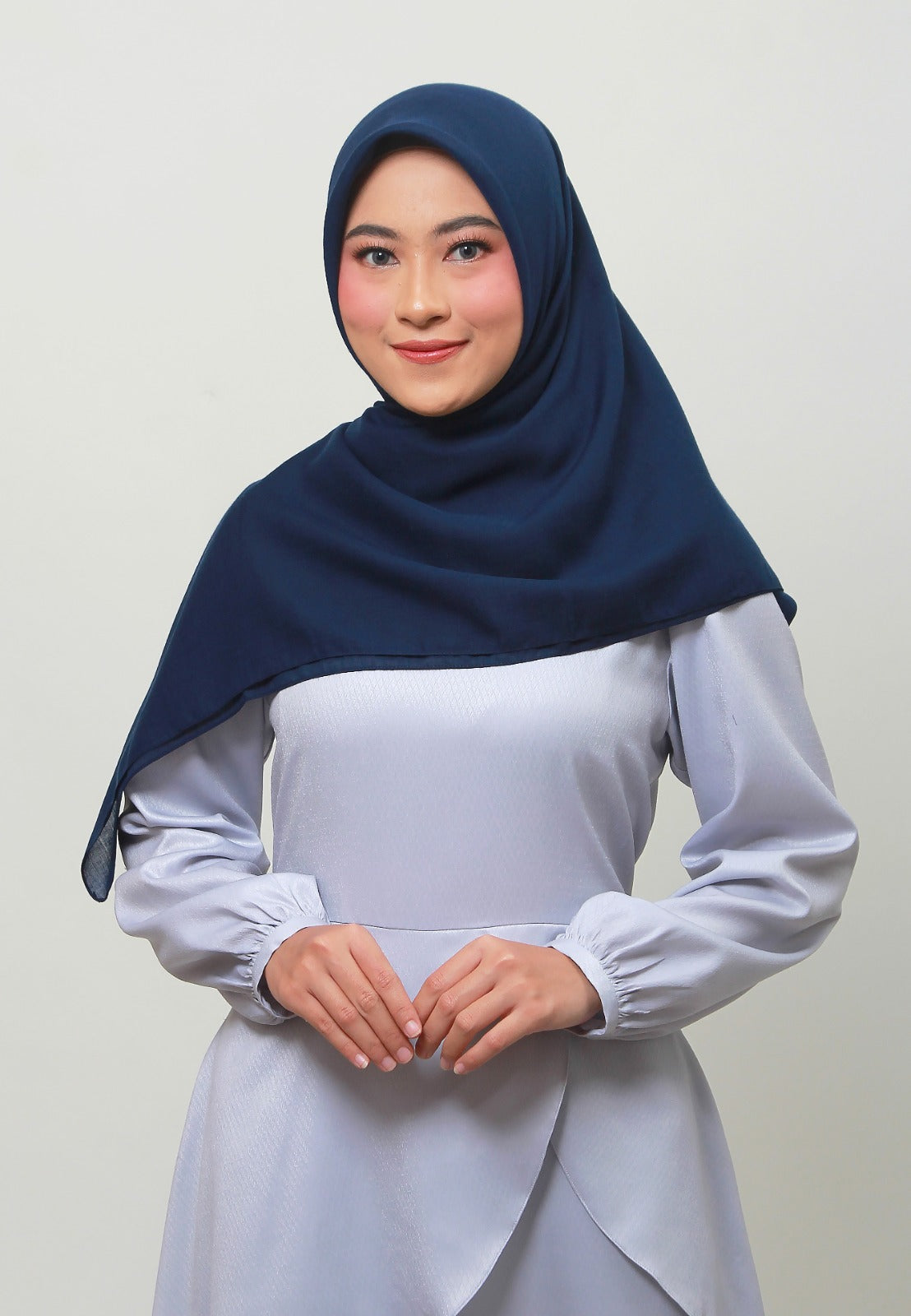 Zoya BENAZIR PLAIN Scarf - Kerudung Hijab Segiempat Polos With Pouch - Bahan Voal Saudi