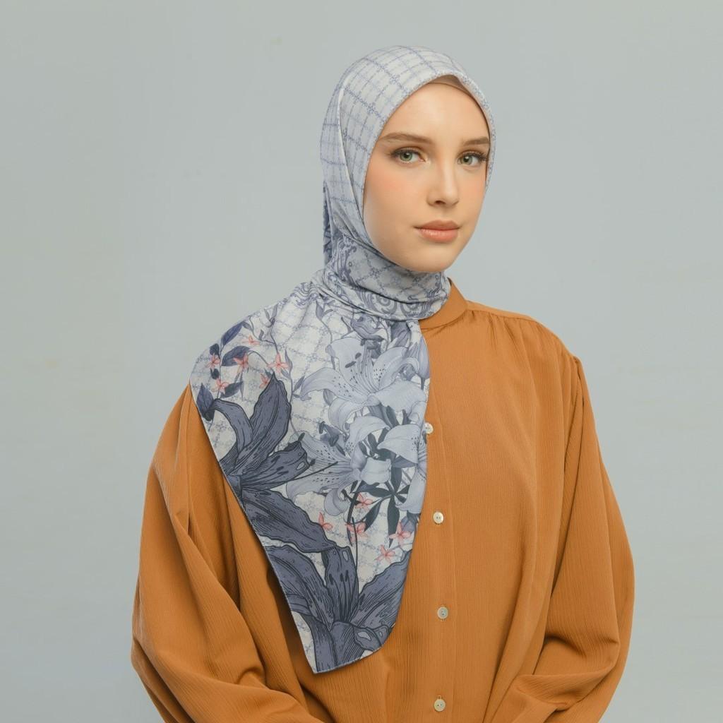 Zoya ZALIRA Scarf Kerudung Hijab Segiempat Motif With Box Bahan Voal Ukuran 110x110
