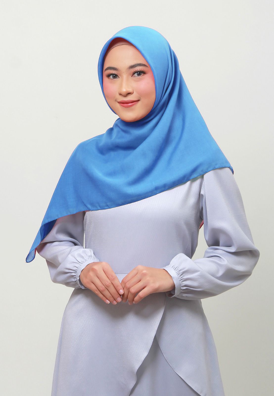 Zoya BENAZIR PLAIN Scarf - Kerudung Hijab Segiempat Polos With Pouch - Bahan Voal Saudi