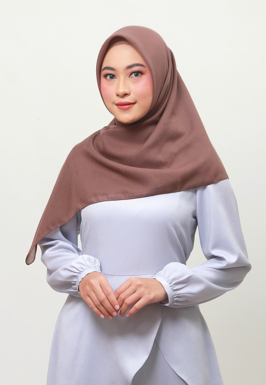 Zoya BENAZIR PLAIN Scarf - Kerudung Hijab Segiempat Polos With Pouch - Bahan Voal Saudi