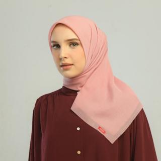 Kamalia Plain Scarf Hijab Segiempat Polos Bahan Paris Olive Ukuran 110 x 110 Muslim Square