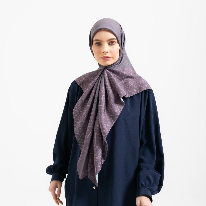 Zoya SANINDA Scarf - Kerudung Hijab Segiempat Motif With Pouch - Bahan Voal - Ukuran 110x110