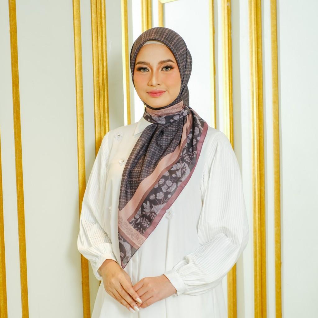 Zoya RIVERA Print Scarf - Kerudung Hijab Segiempat Motif With BOX - Bahan Voal Premmium - Ukuran 115x115