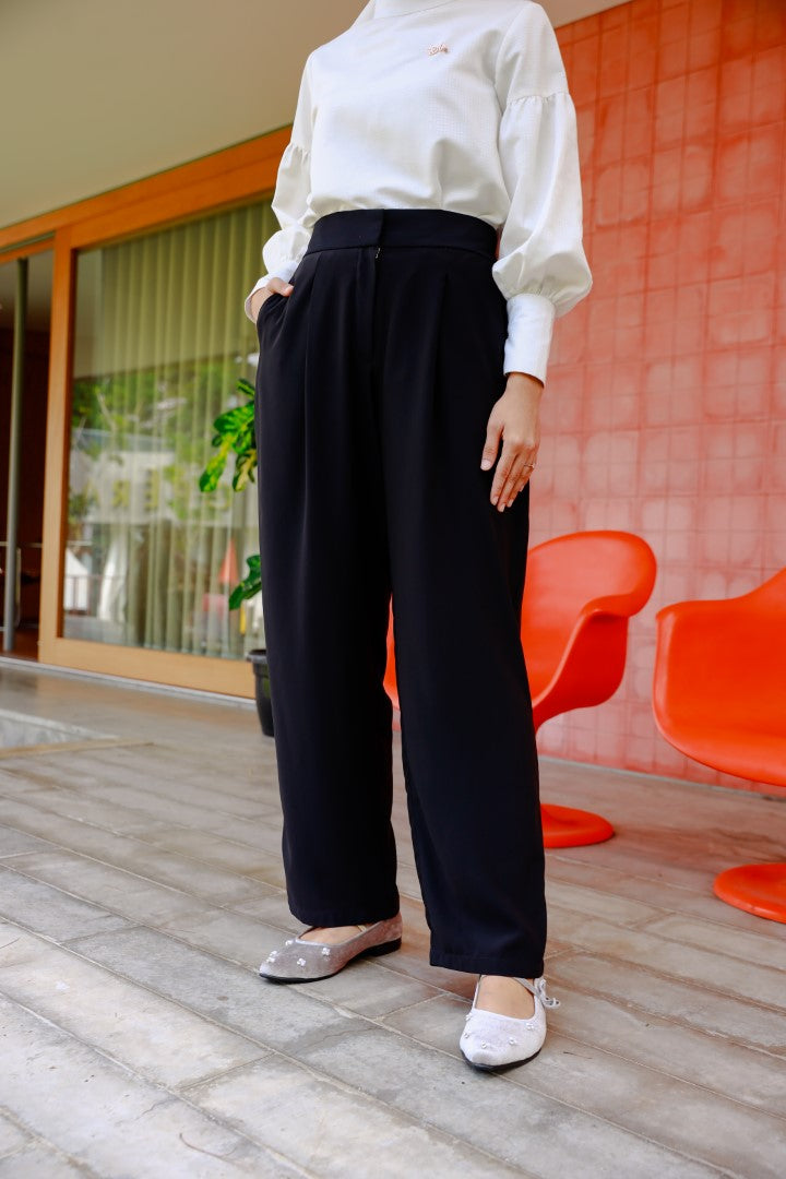 Zoya TIFANI Pants