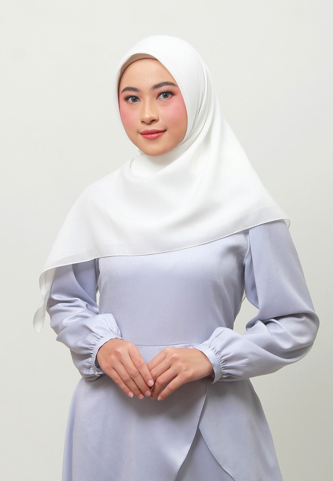 Zoya BENAZIR PLAIN Scarf - Kerudung Hijab Segiempat Polos With Pouch - Bahan Voal Saudi