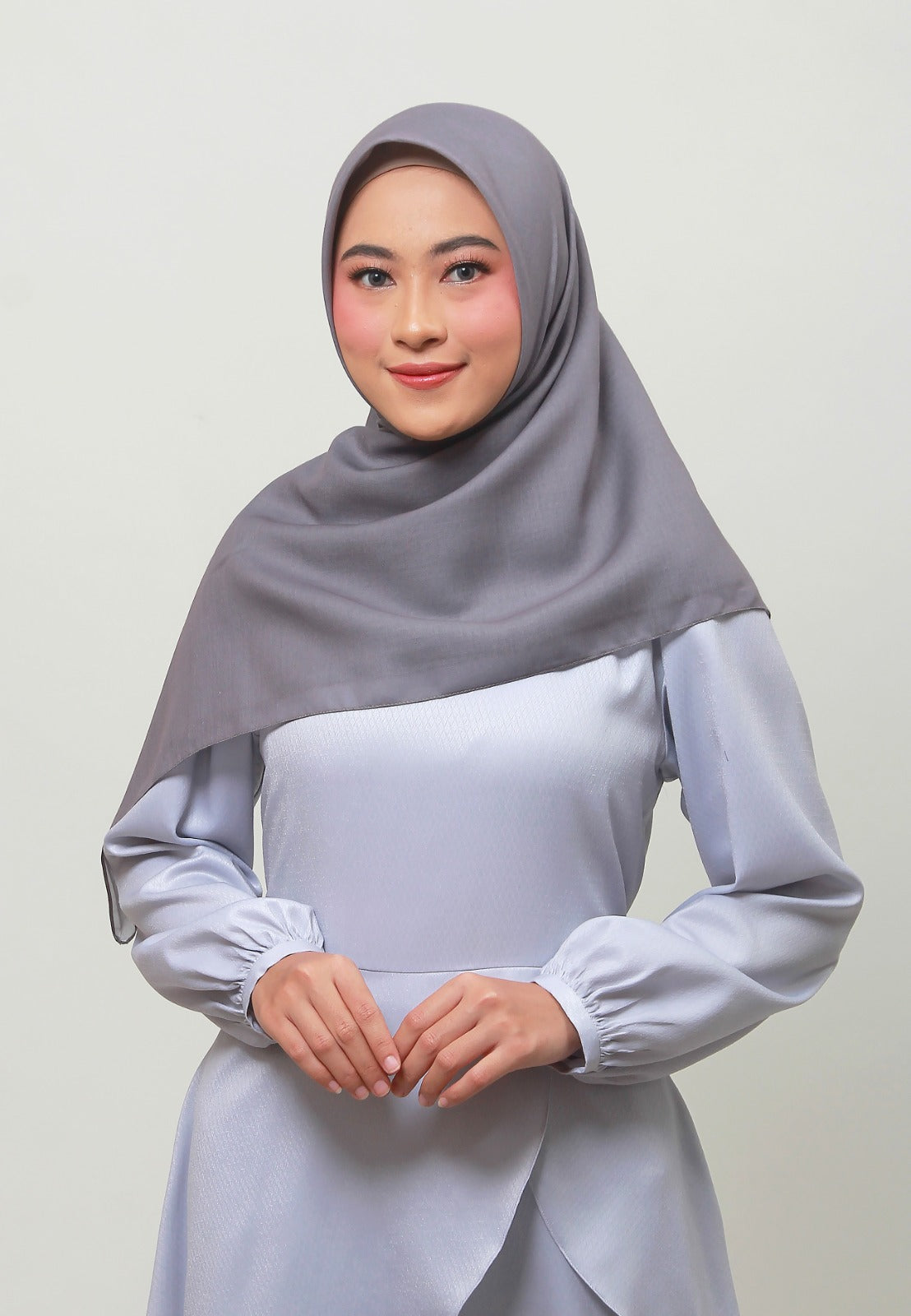 Zoya BENAZIR PLAIN Scarf - Kerudung Hijab Segiempat Polos With Pouch - Bahan Voal Saudi