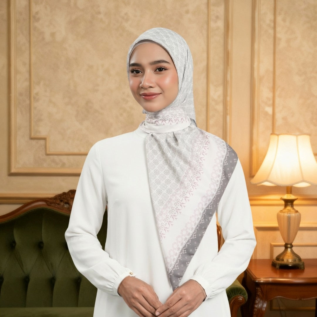 Zoya - Ilyana Print Scarf - Kerudung Hijab Segiempat Motif - Pouch Ziplock