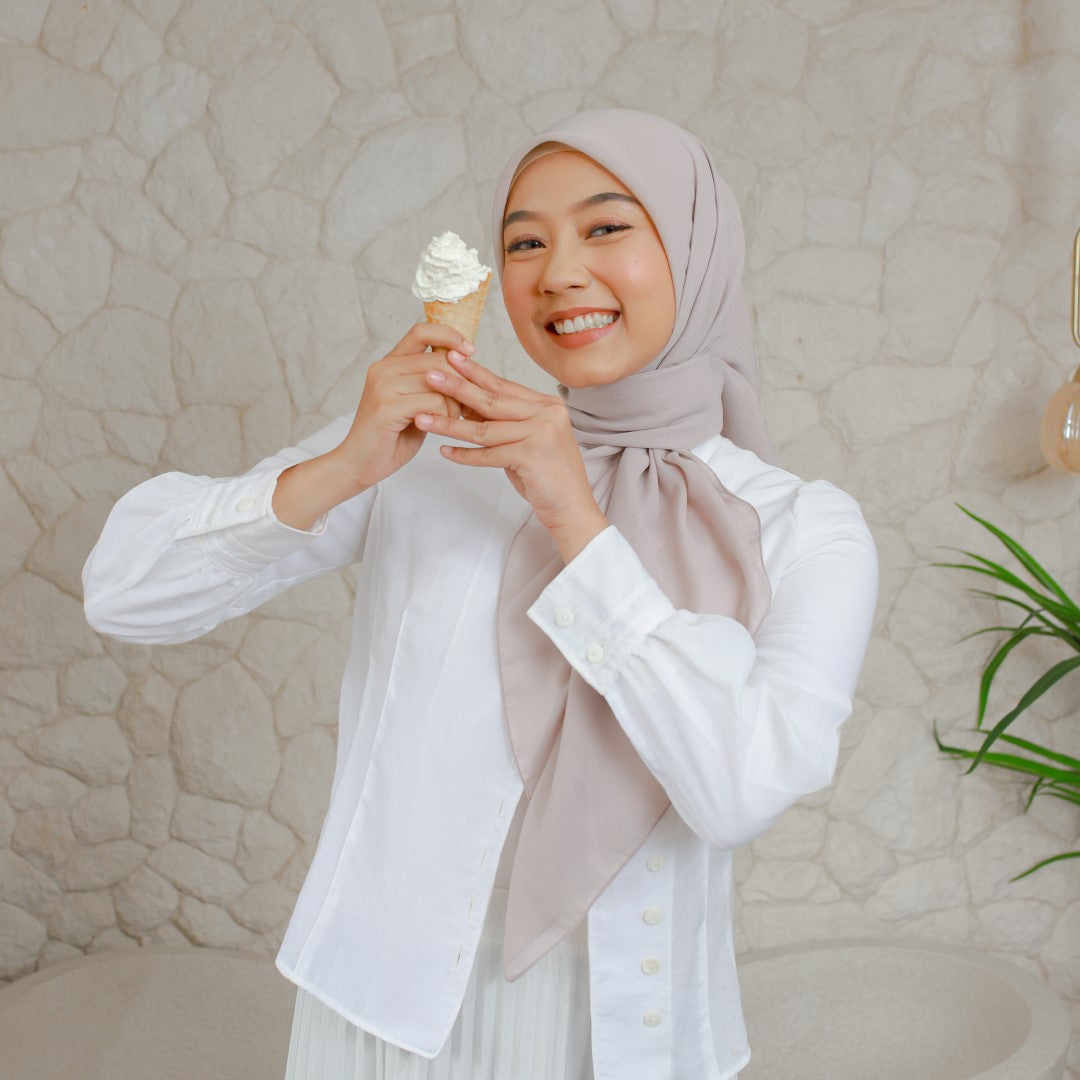 Zoya KAMANIYA Plain Scarf - Kerudung Hijab Segi Empat Polos Bahan Voal
