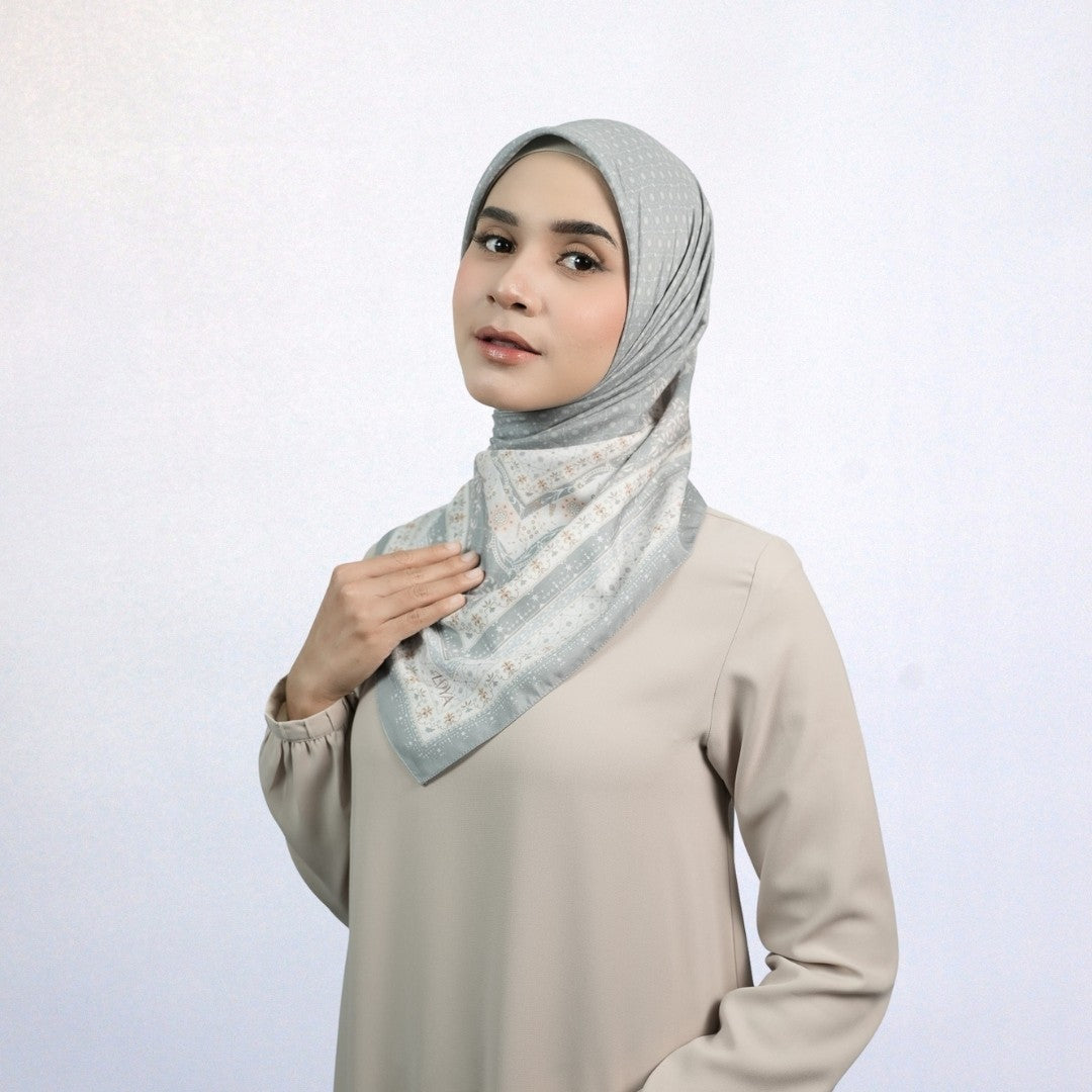 Zoya Lana Print Scarf - Kerudung Hijab Segiempat Motif With Pouch Ziplock - Bahan Poly Fine