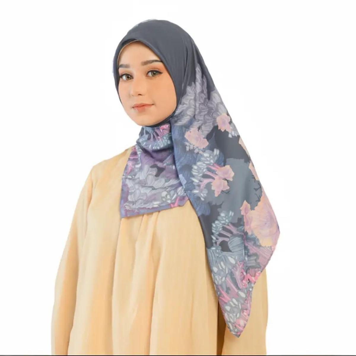 Zoya MAGNOLIA Scarf Kerudung Hijab Segiempat Motif Bahan Voal Ukuran 115x 115