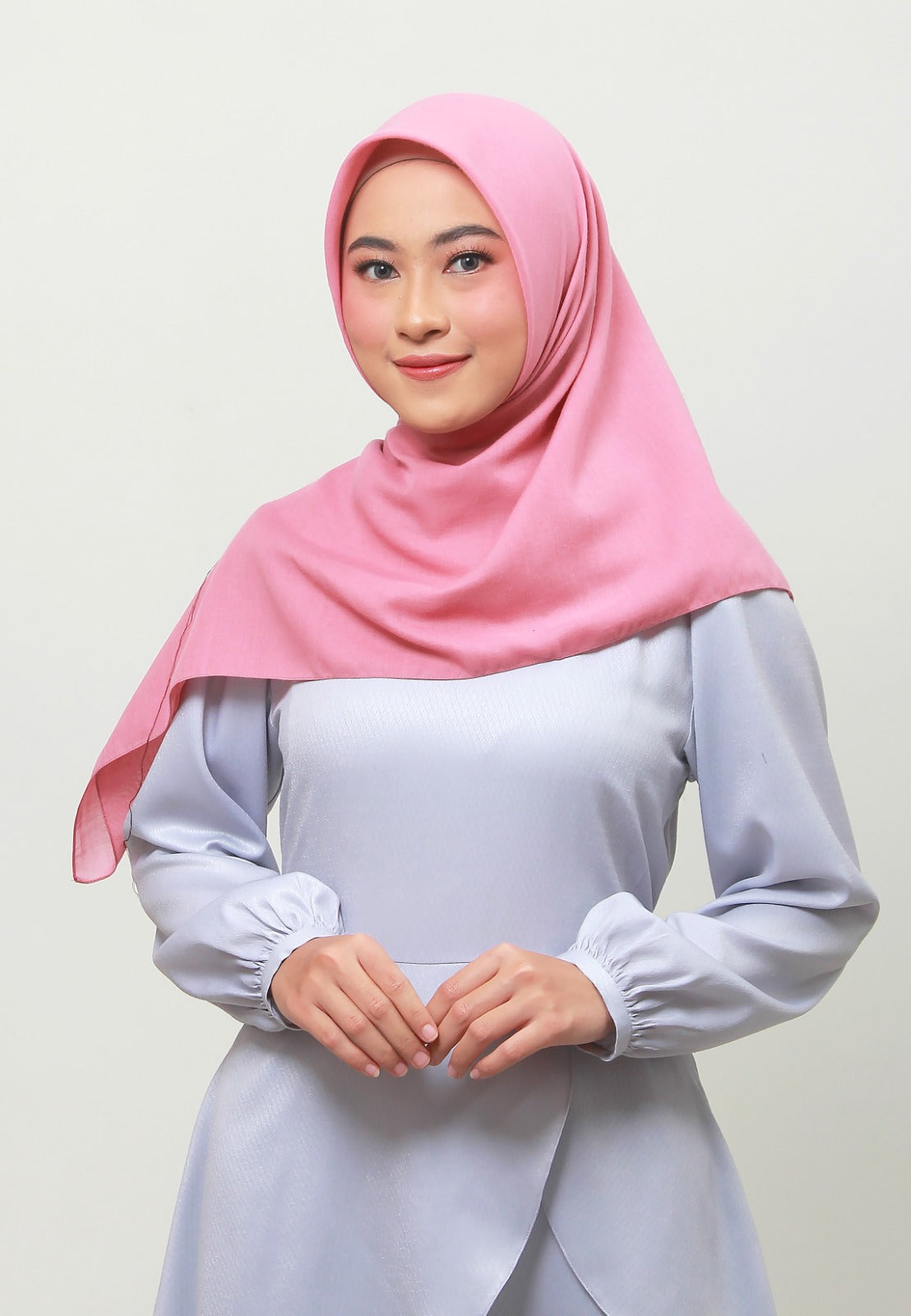 Zoya BENAZIR PLAIN Scarf - Kerudung Hijab Segiempat Polos With Pouch - Bahan Voal Saudi