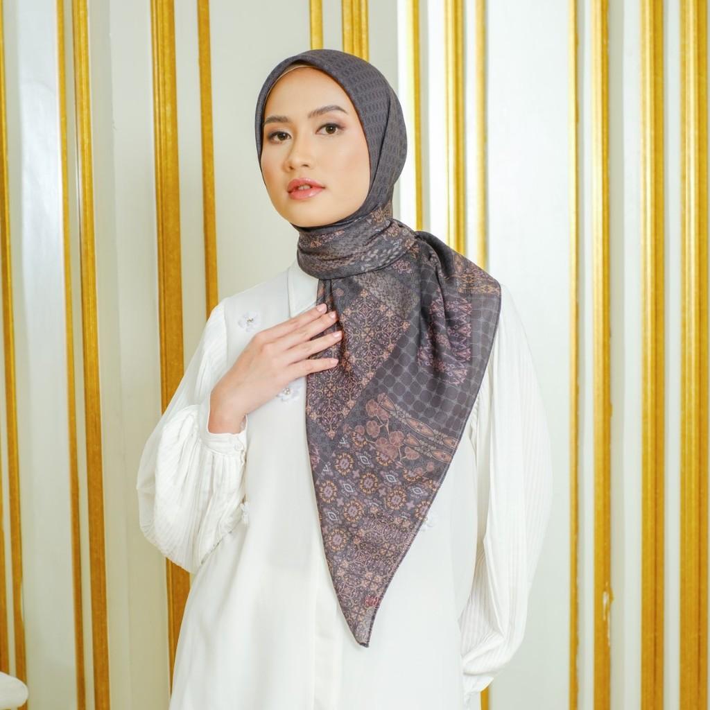 Zoya ALMA Print Scarf - Kerudung Hijab Segiempat Motif With BOX - Bahan Voal Premium - Ukuran 115x115