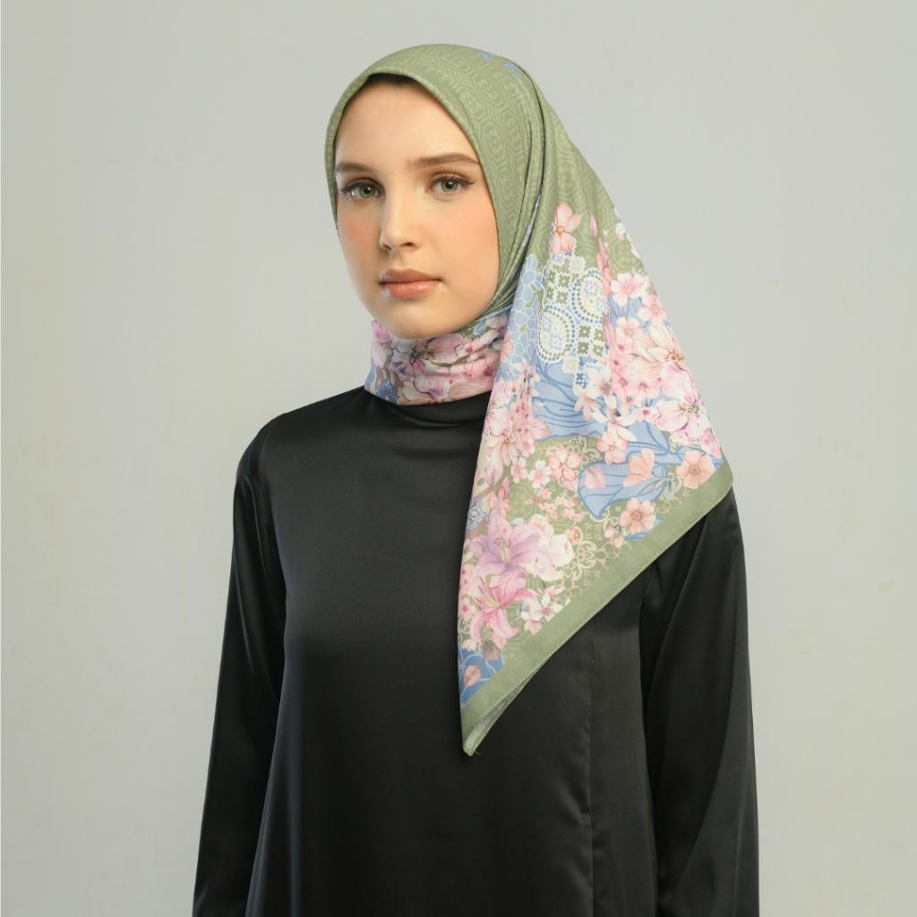 Zoya ZAIVA Scarf Kerudung Hijab Segiempat Motif With Box Bahan Voal Ukuran 110x110