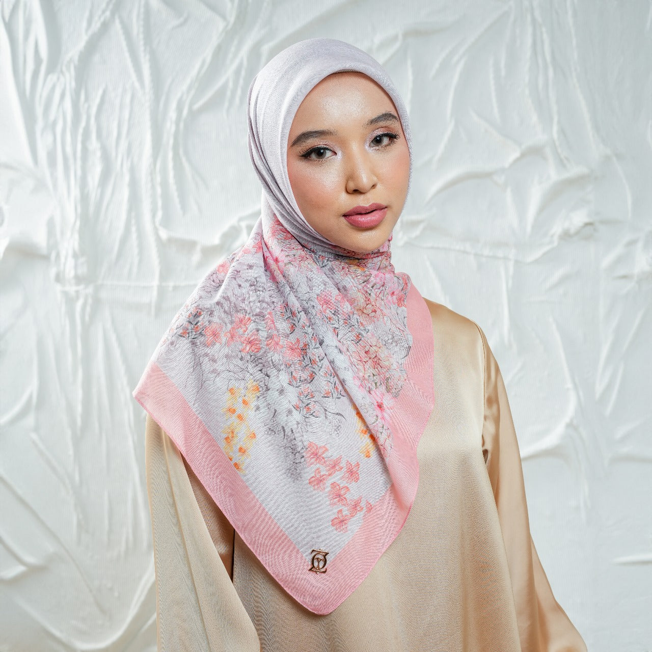 Zoya ALIZAH  Scarf - Kerudung Hijab Segiempat Motif With BOX - Bahan Nesla - Ukuran 115x115