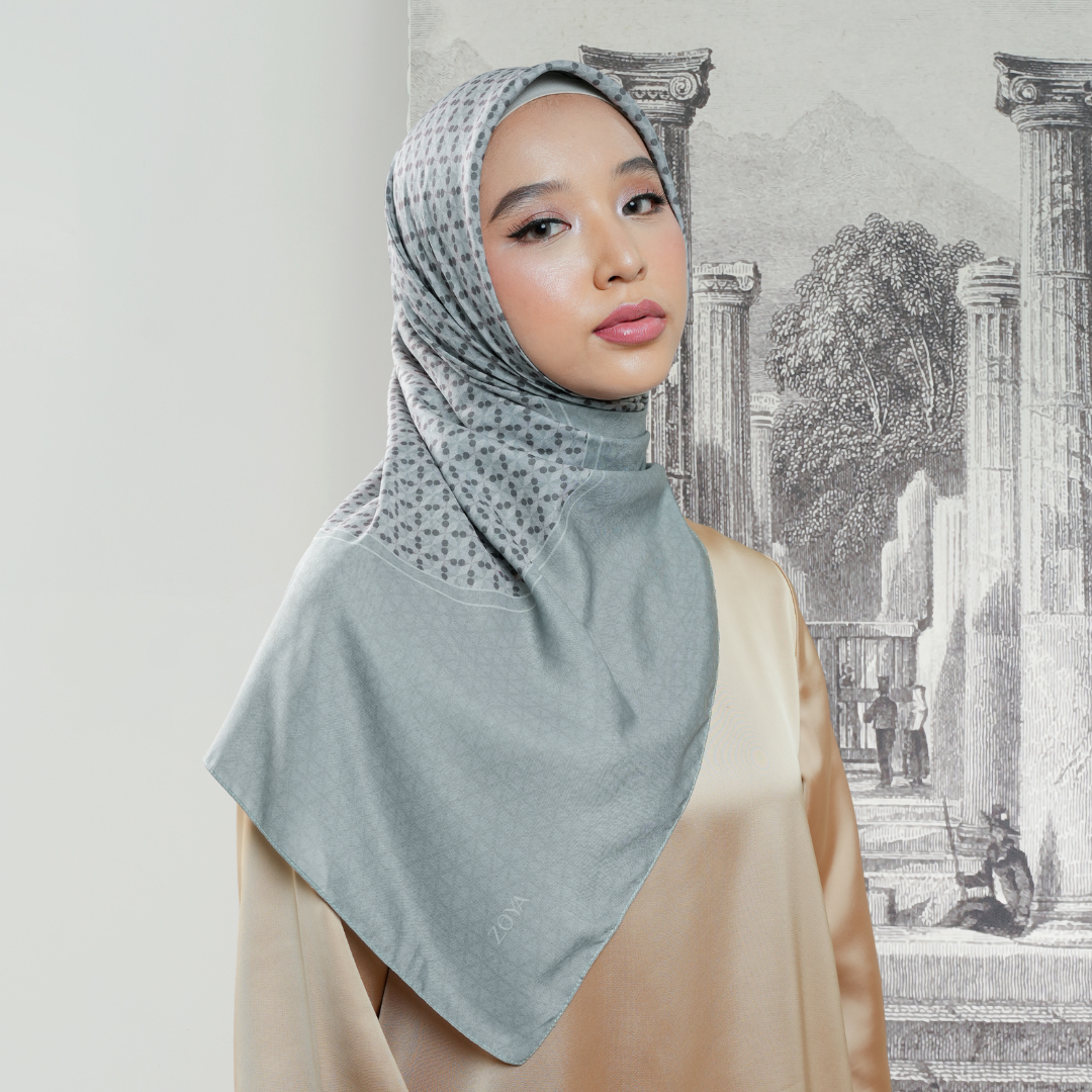 Zoya AMARAN Scarf - Kerudung Hijab Segiempat Motif With Pouch - Bahan Poly Fine - Ukuran 110x110