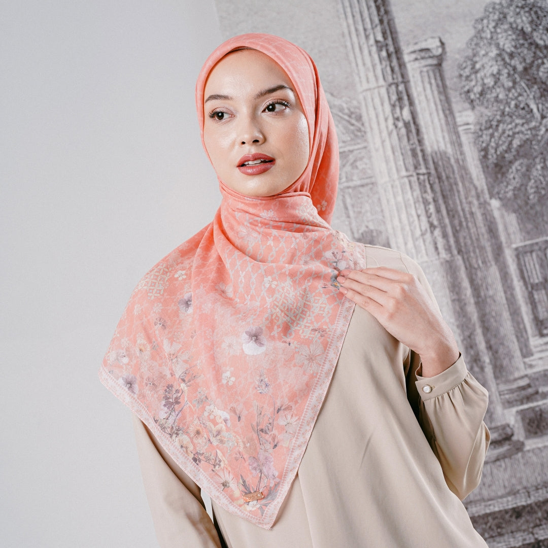 Zoya NAVULIA Scarf - Kerudung Hijab Segiempat Motif With BOX - Bahan Voal Premium - Ukuran 115x115