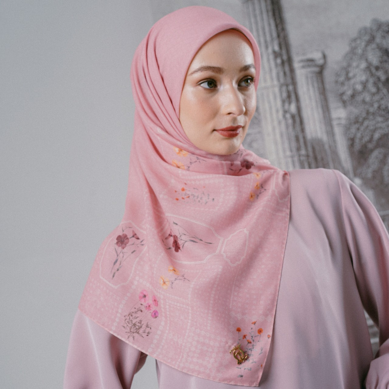 Zoya FIORELLA  Scarf - Kerudung Hijab Segiempat Motif With BOX - Bahan Nesla - Ukuran 115x115