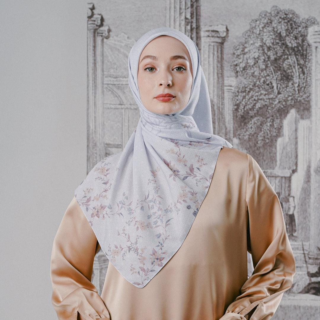 Zoya MICHELIA Scarf - Kerudung Hijab Segiempat Motif With Pouch Ziplock - Bahan Poly Fine - Ukuran 110x110