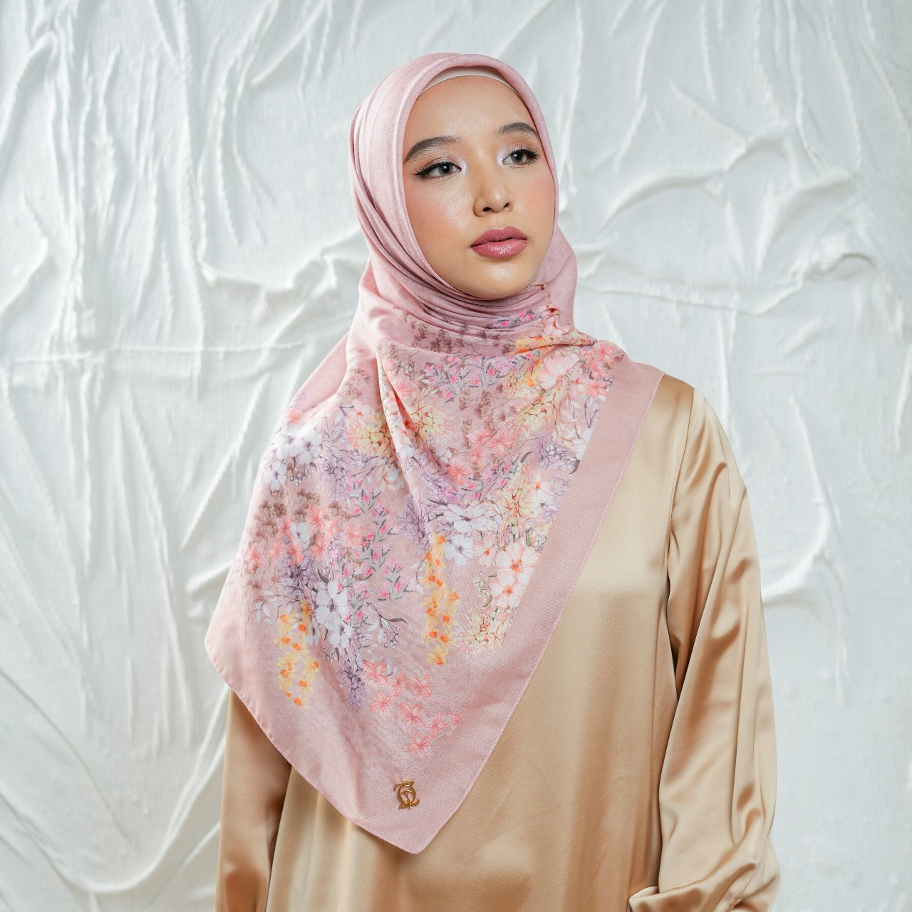 Zoya ALIZAH  Scarf - Kerudung Hijab Segiempat Motif With BOX - Bahan Nesla - Ukuran 115x115