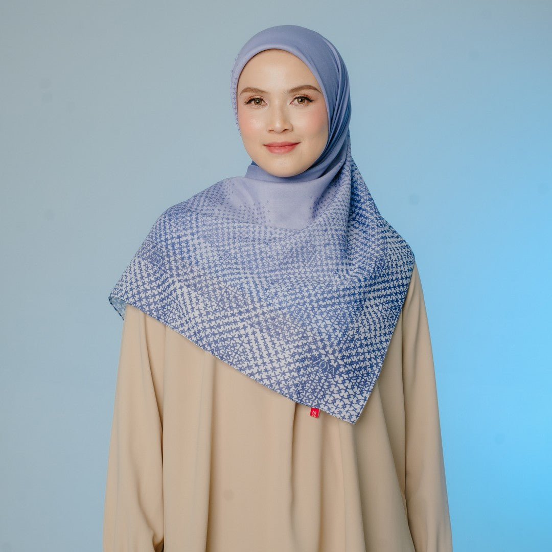 Zoya - AUZORA Scarf - Kerudung Hijab Segiempat Motif With Pouch Ziplock - Bahan Poly Fine