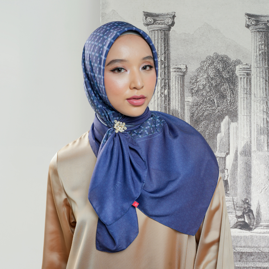 Zoya AMARAN Scarf - Kerudung Hijab Segiempat Motif With Pouch - Bahan Poly Fine - Ukuran 110x110