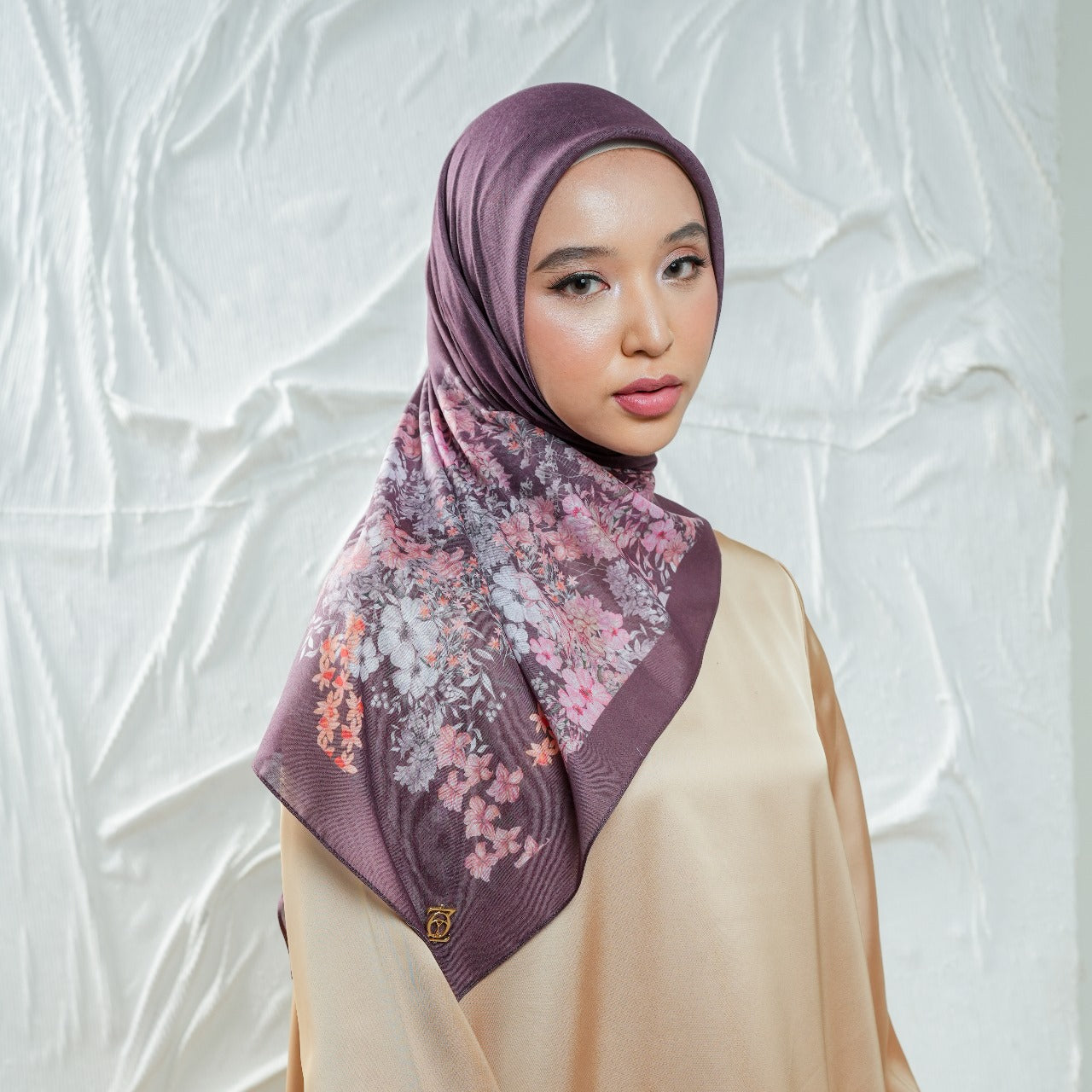 Zoya ALIZAH  Scarf - Kerudung Hijab Segiempat Motif With BOX - Bahan Nesla - Ukuran 115x115